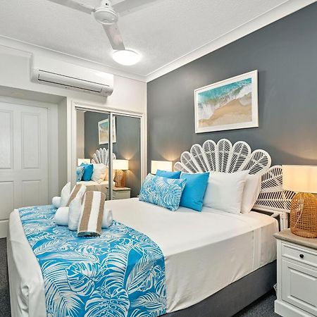 Alassio Apartments With Direct Pool Access Palm Cove Bilik gambar