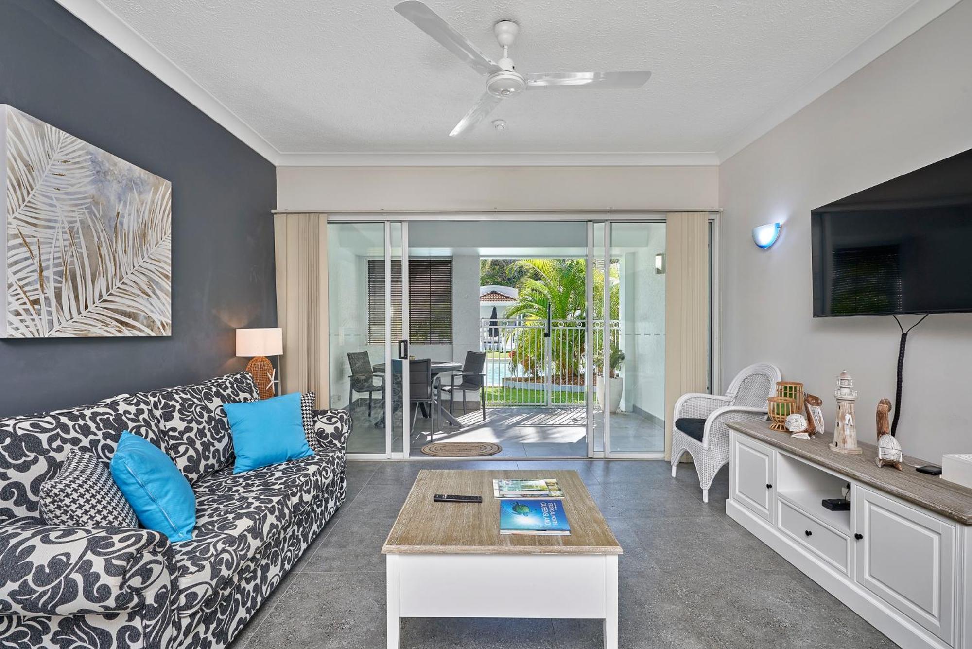 Alassio Apartments With Direct Pool Access Palm Cove Bilik gambar